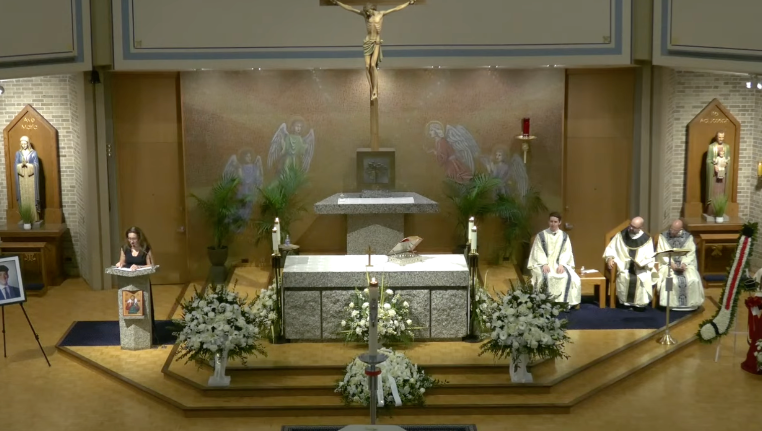 Jimmy Gracey's funeral mass held in Illinois hometown church | Live Updates  from Fox News Digital